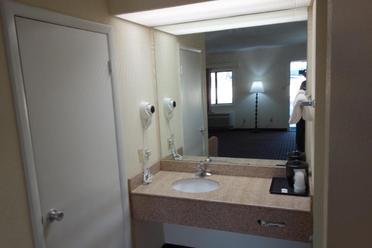 Vip Inn And Suites Huntsville Buitenkant foto
